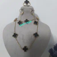 اکسسوری ست طلایی مشکی دخترانه