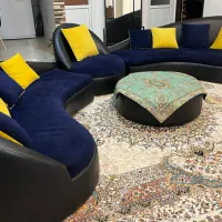 مبلمان هفت نفره و دوتا صندلی و یک نیمکت