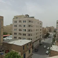 ۸۵ متر