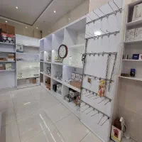 قفسه های ام دی اف درحد نو برای مقازه موجود است|فروشگاه و مغازه|رشت, کوی بیانی|دیوار