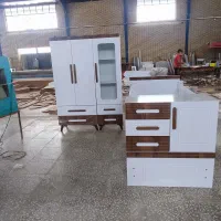 تخت و کمد بل رنگ‌های متنوع با دکوراسیون اتاق