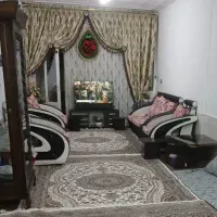 مبل راحتی ۷ نفره و جلو مبلی و میز تلویزیون