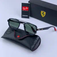 عینک افتابی و شیشه سنگ ساریکا