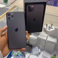 ایفون 11پرومکس zaa همراه کلگی 20w