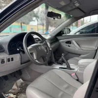 کمری GLبی رنگ|خودرو سواری و وانت|تهران, درختی|دیوار