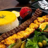 کارگر ساده و آشپز ایرانی