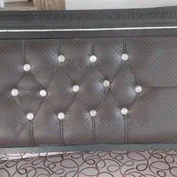 یک عددتخت فلزی|تشک تختخواب|آستانه اشرفیه, |دیوار