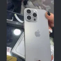 گوشی آیفون نقره ای با مژدگانی
