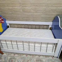 تخت و خوشخواب نوزاد