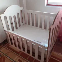 تخت کناره مادر گهواره شو