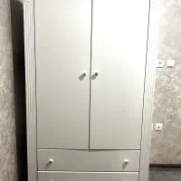 کمد کشودار و قفسه دار