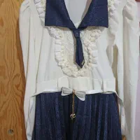 لباس های سالم در حد نو|لباس|میانه, |دیوار