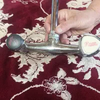 یک عدد شیر آب