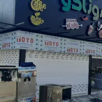 کارگر فنی برای کار کامپوزیت