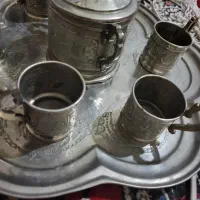 سرویس چایخوری ورشو قدیمی (دوره قاجاریه)|کلکسیون اشیاء عتیقه|شیراز, حافظیه|دیوار