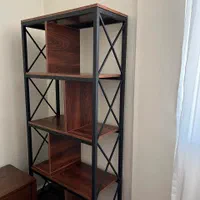 کتابخانه چوب و فلز