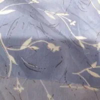 پارچه‌ها قدیمی صندوق مادربزرگه
