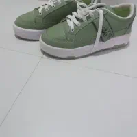 کفش کتانی خارجی