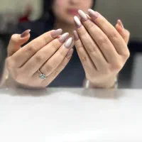 خدمات ناخن باکمترین قیمت و بهترین متریال