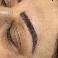 نیاز به مانکن برای لایت و سایه ابرو