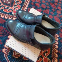 کفش تمام چرم خیلی کم استفاده کردم.سایز42|کیف، کفش، کمربند|تهران, تسلیحات|دیوار
