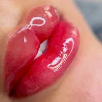 شگفتانه آرایش دائم (آخرین فرصت)خط چشم شیدینگ میکرو