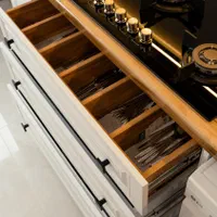 کابینت آشپزخانه کف تراش با روکش باشیشه صفحه براق