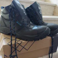 کفش کار سایز 43