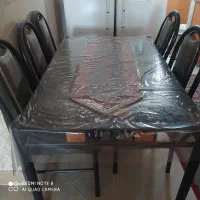 میز ناهارخوری همراه با 6صندلی