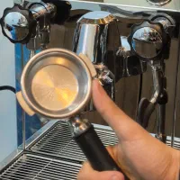 اسپرسو .قهوه ساز سوپرمارکت کافه