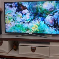 فروش و خرید تلویزیون هستم‌