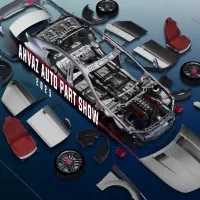 همکار خانم جوان