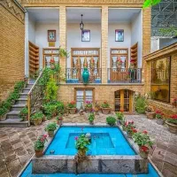 کلنگی-3-طبقه-یجا-بر-6-هم-قابلیت-ساخت-هم-سکونت