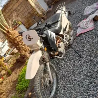 فروش موتور سواری ۲۰۰ پرواز