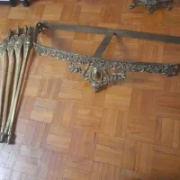آینه و شمعدون و کنسول  و ساعت برنجی