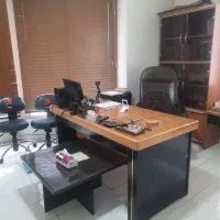 به یک منشی مسلط به کامپیوتر نیازمندم لطفا فقط تماس