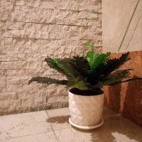 گل مصنوعی با گلدان سرامیکی