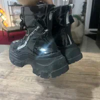 یک جفت کفش سایز ۳۸ نو