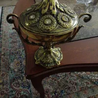 ظرف بسیار قدیمی و تزئینی