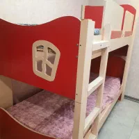 تخت خواب دوطبقه در حد نو|تخت و سرویس خواب|فولادشهر, A4|دیوار