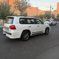 لندکروز