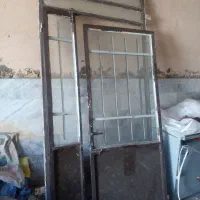درب و پنجره آهنی