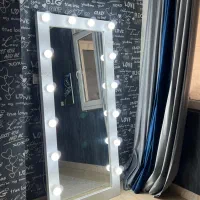 آینه هالیوودی