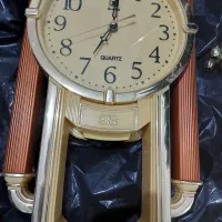 ساعت دیواری