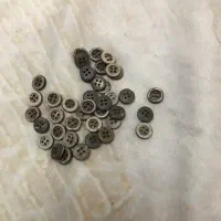 دکمه کوچک فقط ۳ تا ۱۰۰۰  تعداد بالادارم تکی و عمده