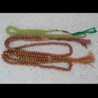 تسبیح چوب و طرح شاه مقصود