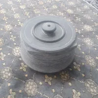 دیگ سنگی قدیمی