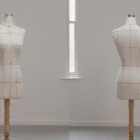 مانکن سوزنخور سایز۳۶باپایه چوبی قابل تنظیم|لوازم خیاطی و بافتنی|لنجان, |دیوار