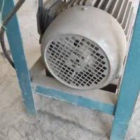 الکترو موتور ۳ فازPEM|ماشینآلات صنعتی|چهارباغ, |دیوار