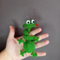 گردن دراز قورباغه بافتنی